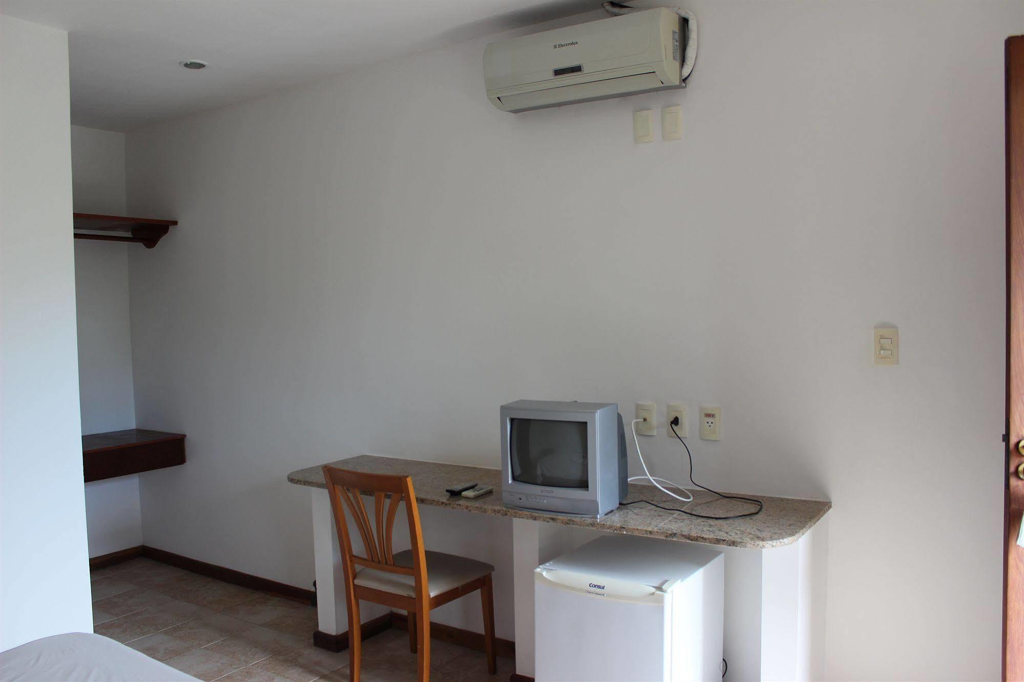 Oyo Maristella - Hotel Salvador